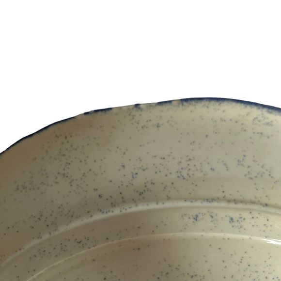 Large Handmade Bunny and Heart Blue & White Ceramic Platter - Picture 7 of 8